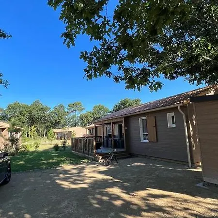 La Landaise En Bord Du De Peyre A Chalet